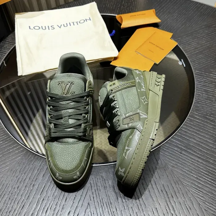 Louis Vuitton Sneaker