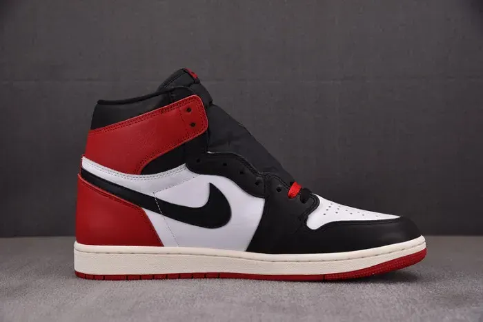 Air Jordan 1 High Og “Black Toe Reimagined” Dz5485-106, alternate view