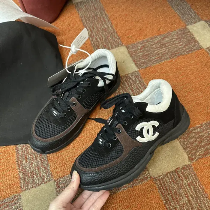 Cn Sneaker