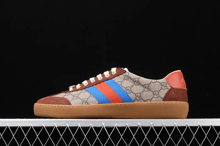 Gui Sneaker