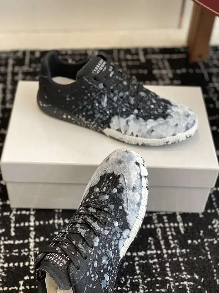 Maison Margiela Sneaker, alternate view