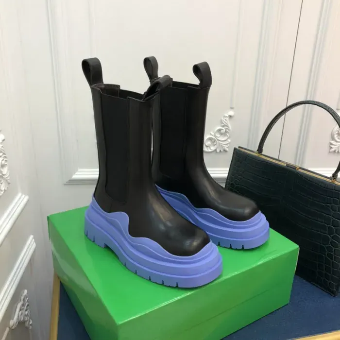 Bv Boots, alternate view