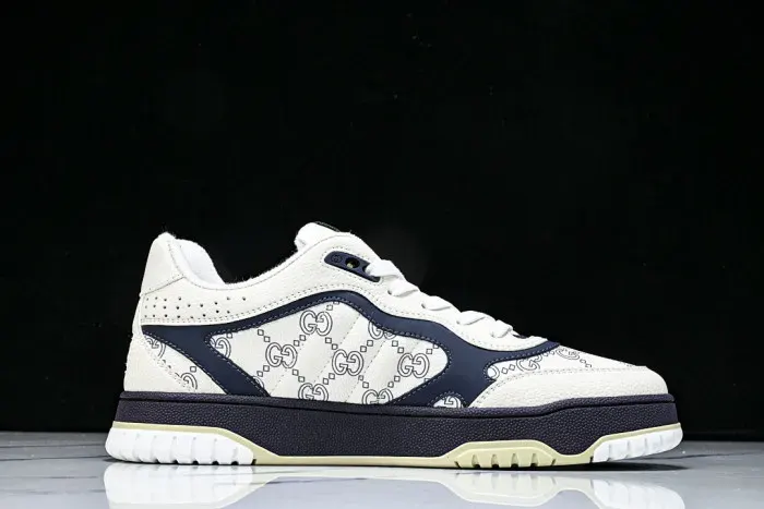 Gui Sneaker, alternate view
