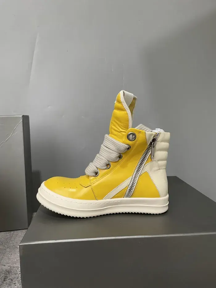 Rick Owens, alternate view
