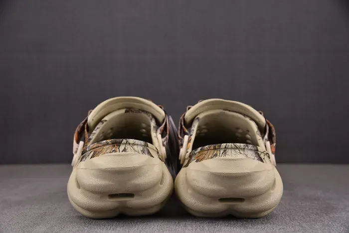 Cr0&S Sandal, alternate view
