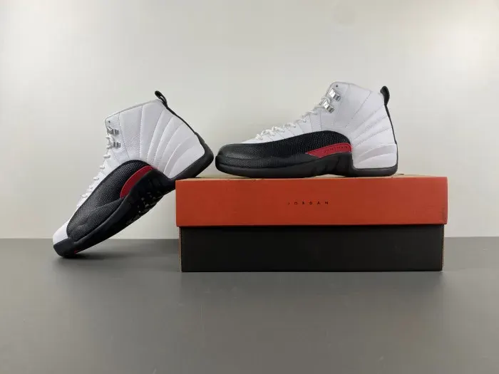 Air Jordan 12 Retro Taxi Flip Ct8013-162, alternate view