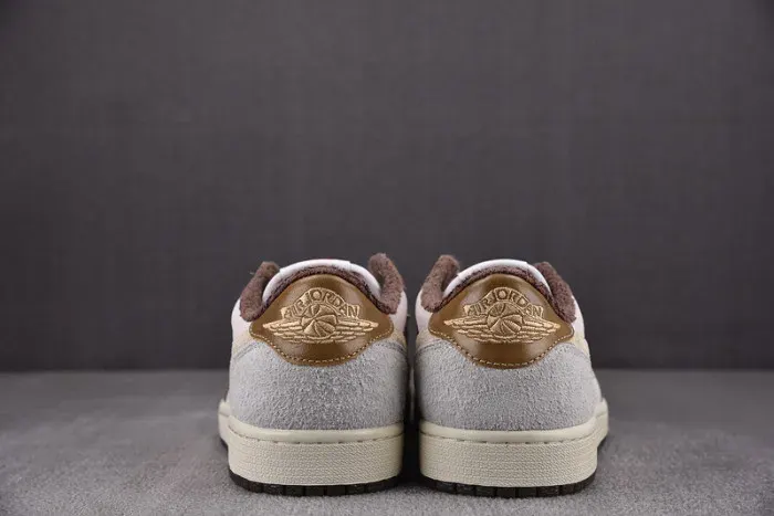 Air Jordan 1 Low Year Of The Rabbit Dv1312-200, alternate view