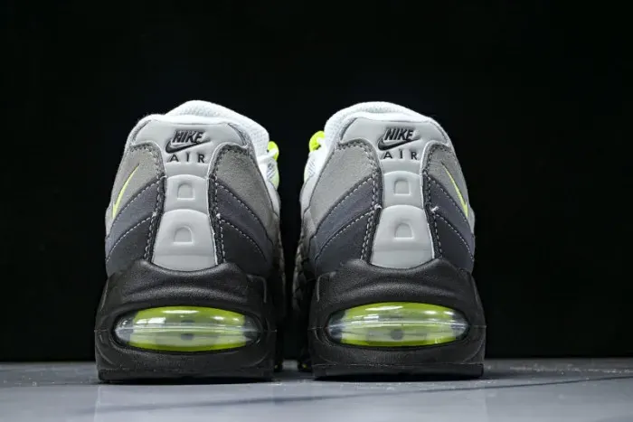 Nike Air Max 95 Og Big Bubble Neon (2025) Hm4740-001, alternate view