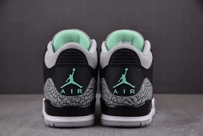 Air Jordan 3 “Green Glow” Ct8532-031, alternate view
