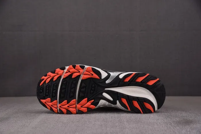 Asics Sneaker, alternate view