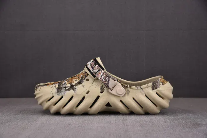 Cr0&S Sandal
