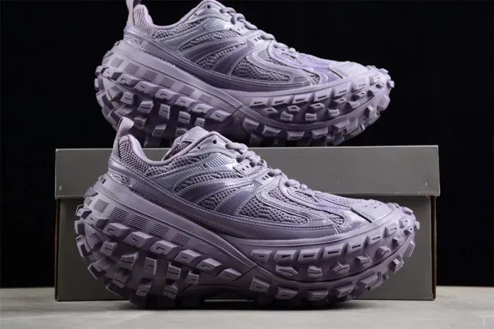 Balenciaga Sneaker, alternate view