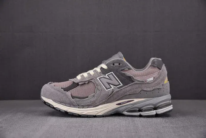 New Balance Sneaker