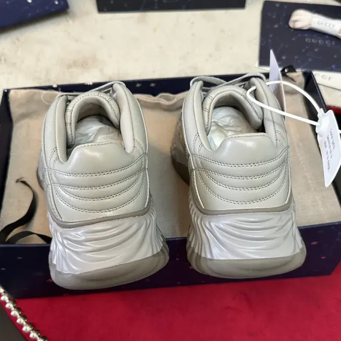 Gui Sneaker, alternate view