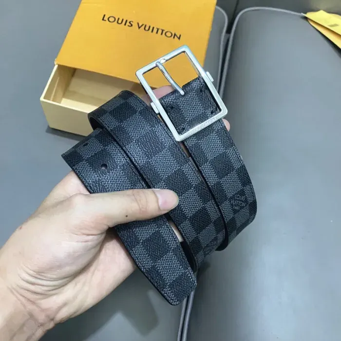 Louis Vuitton Belt Width 3.5Cm, alternate view
