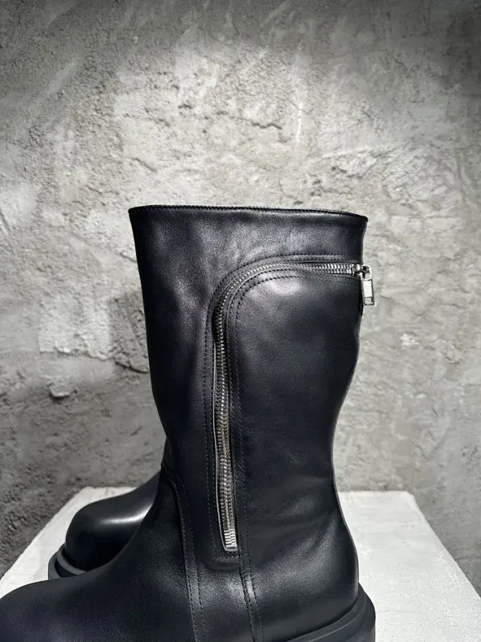 Rick Owens, alternate view
