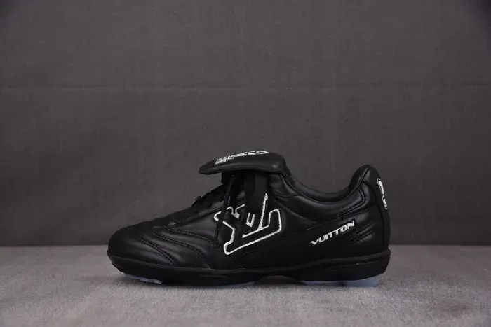 Louis Vuitton Sneaker