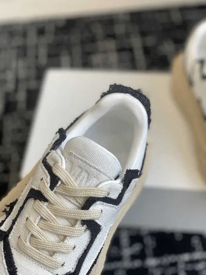 Maison Margiela Sneaker, alternate view