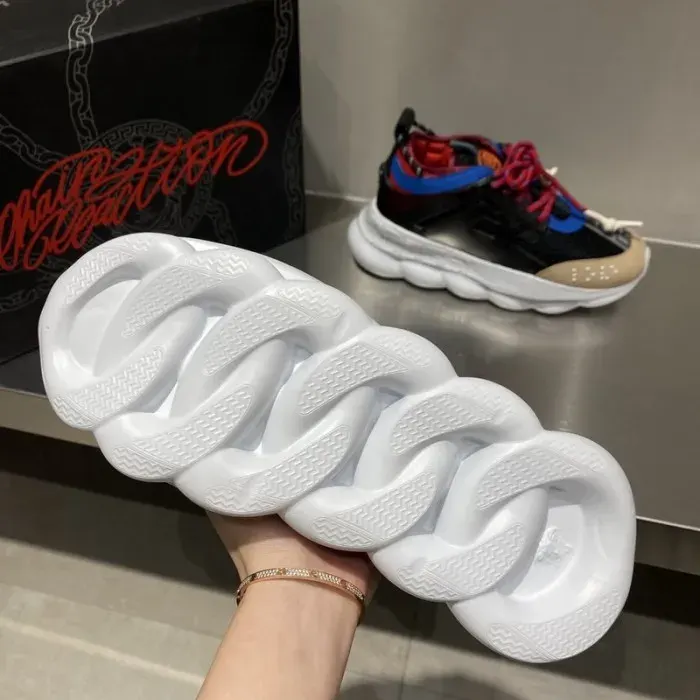 Vse Sneaker, alternate view