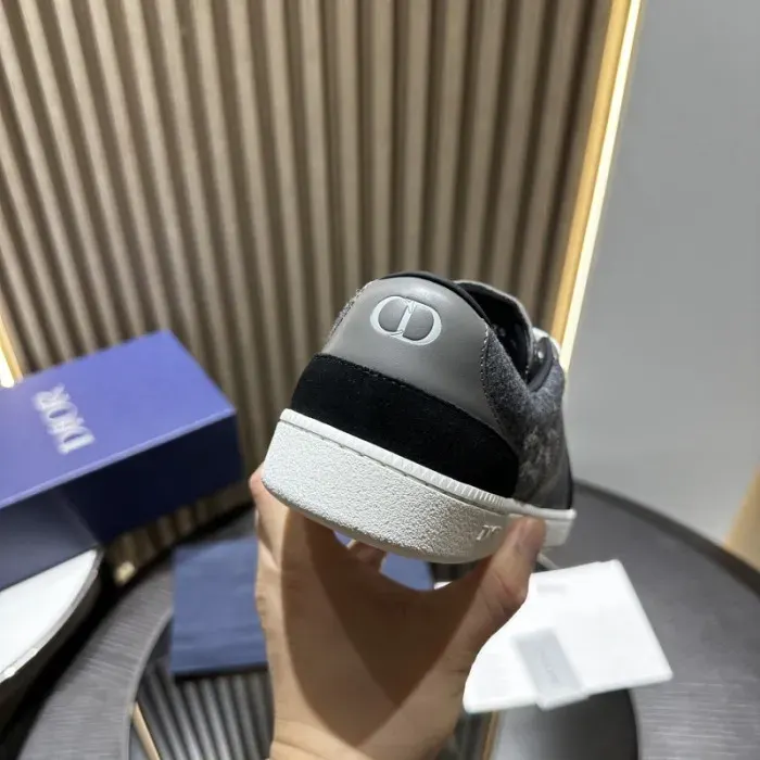 Dior Sneaker, alternate view