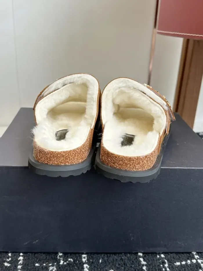 Louis Vuitton Sandal, alternate view