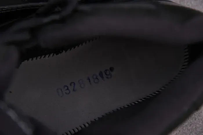 Air Jordan 11 Retro Cap And Gown 378037-005, alternate view