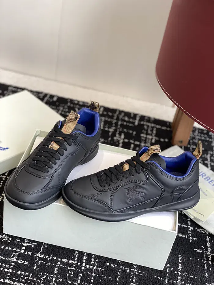 Bub Sneaker