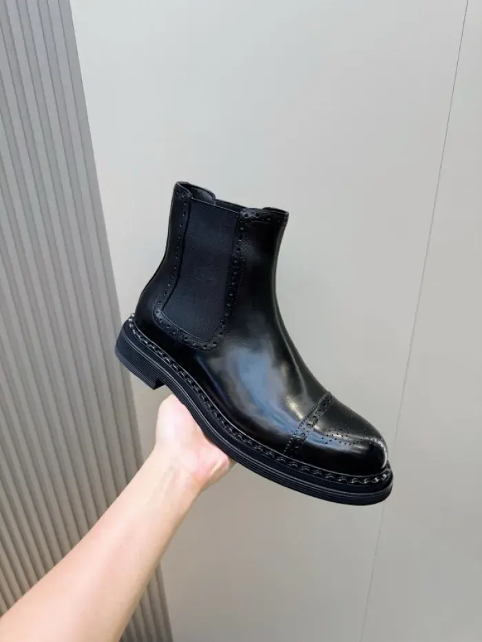 D&G Boots, alternate view