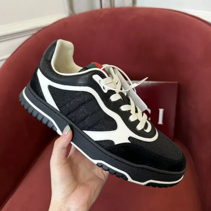 Gui Sneaker, alternate view