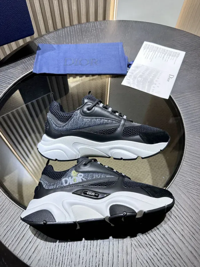 Dior Sneaker, alternate view