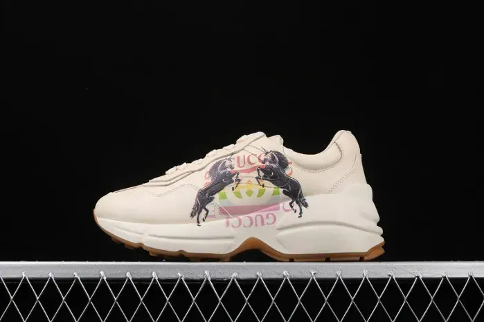 Gui Sneaker