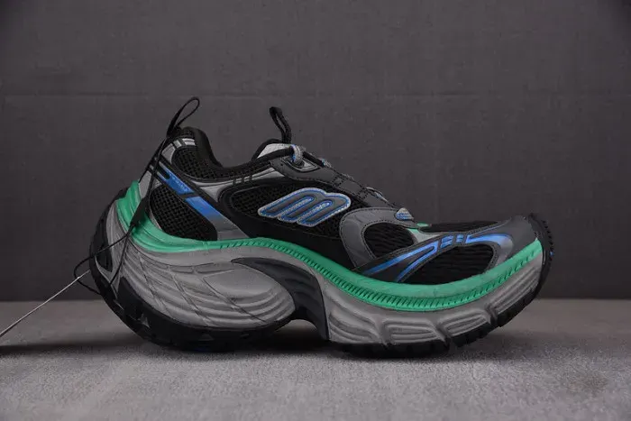 Balenciaga Sneaker, alternate view