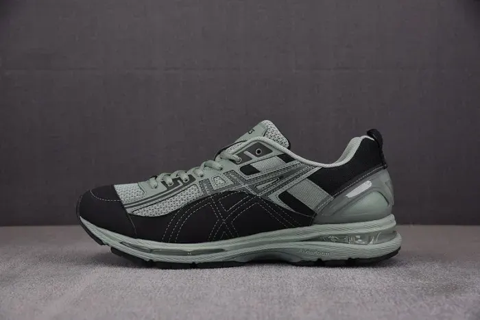 Asics Sneaker