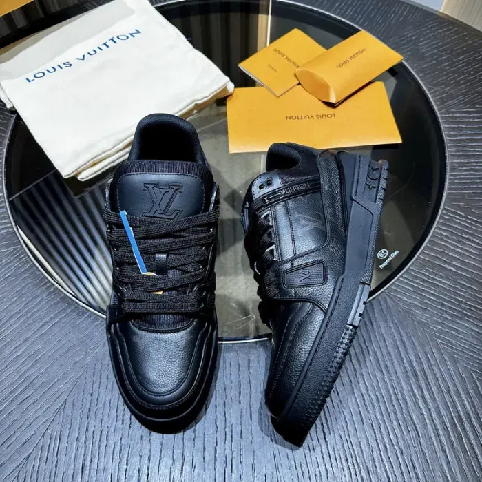 Louis Vuitton Sneaker