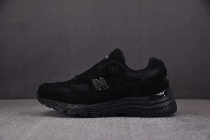 New Balance Sneaker