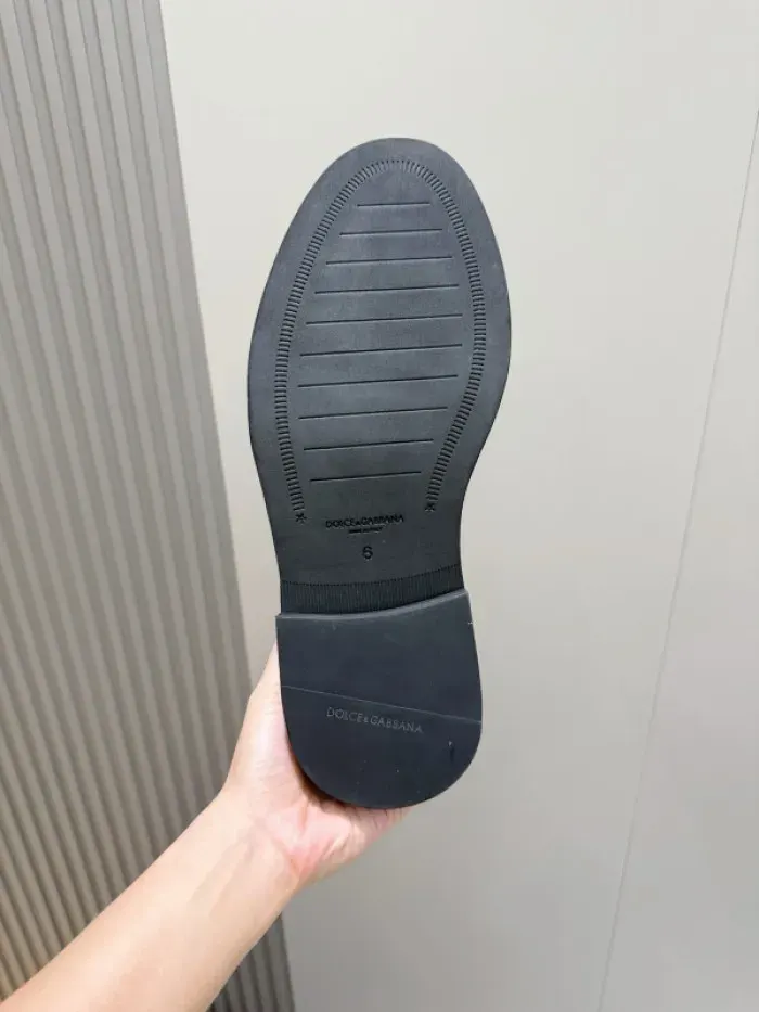 D&G Boots, alternate view