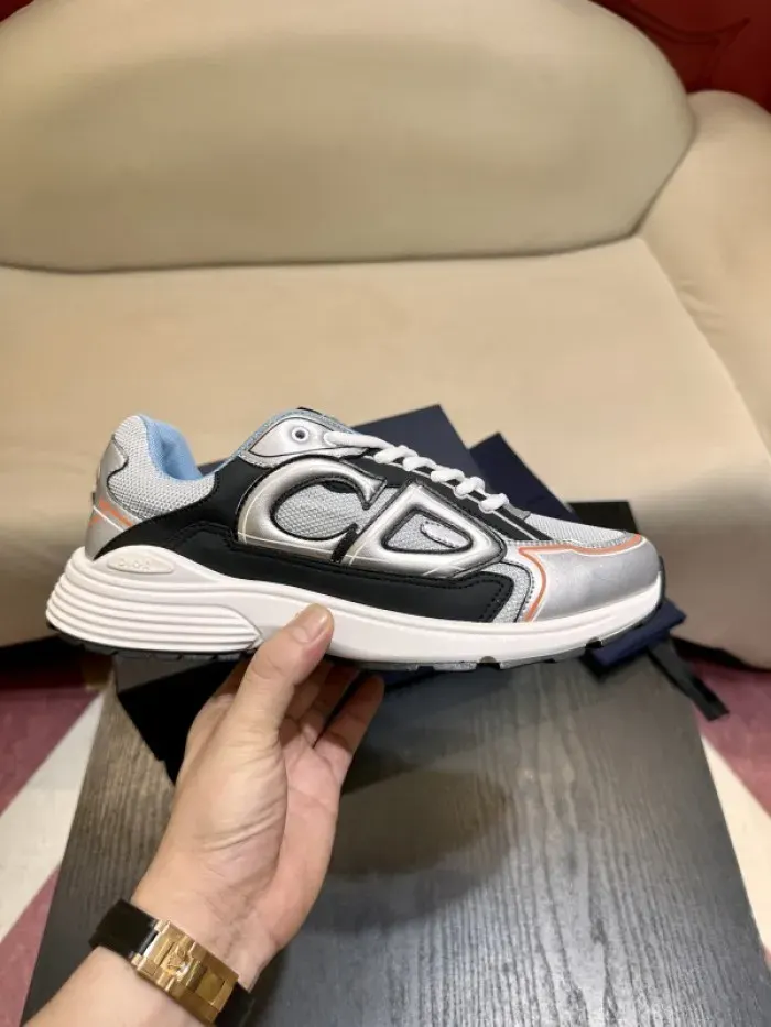 Dior Sneaker