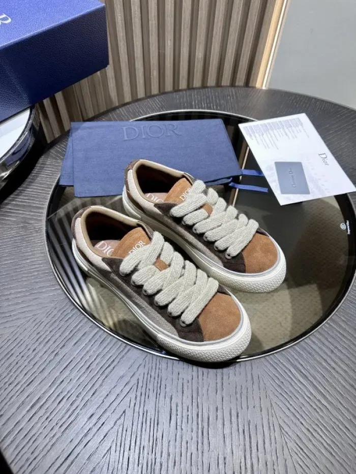 Dior Sneaker, alternate view