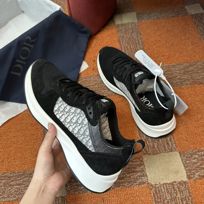 Dior B25 Sneaker, alternate view