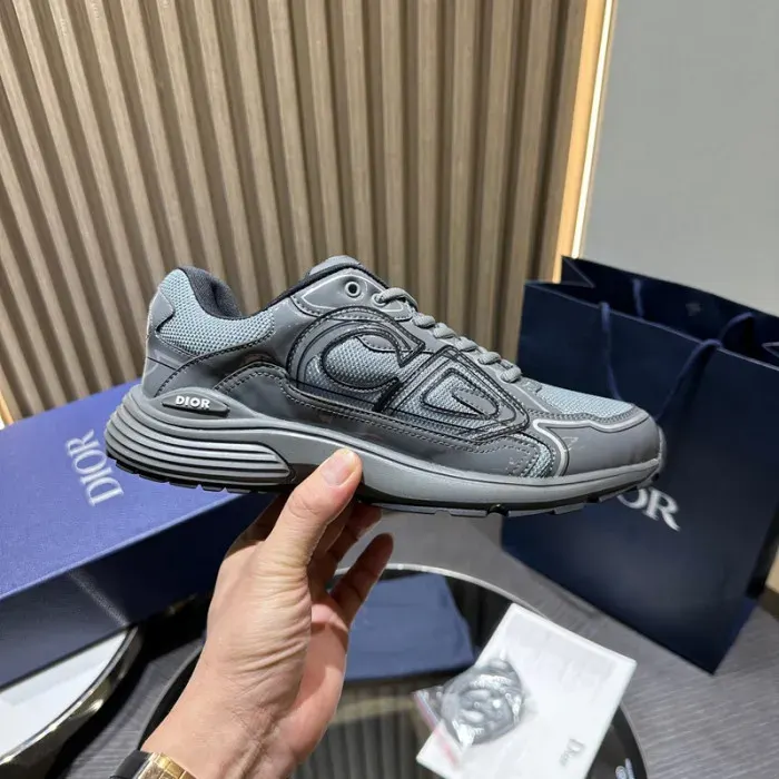 Dior Sneaker