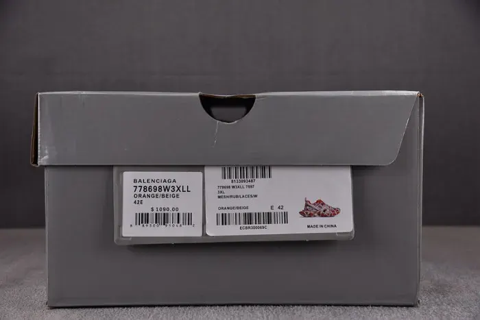Balenciaga Sneaker, alternate view