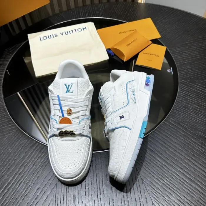Louis Vuitton Sneaker