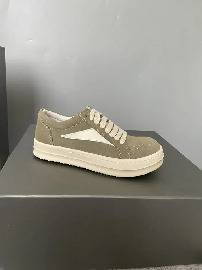 Rick Owens, alternate view