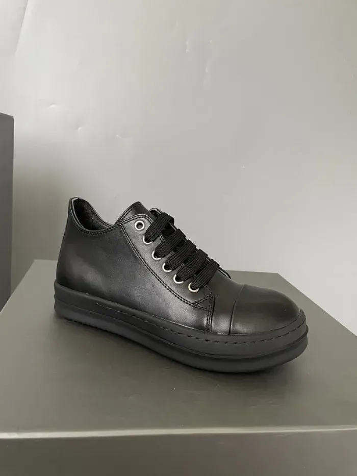 Rick Owens, alternate view