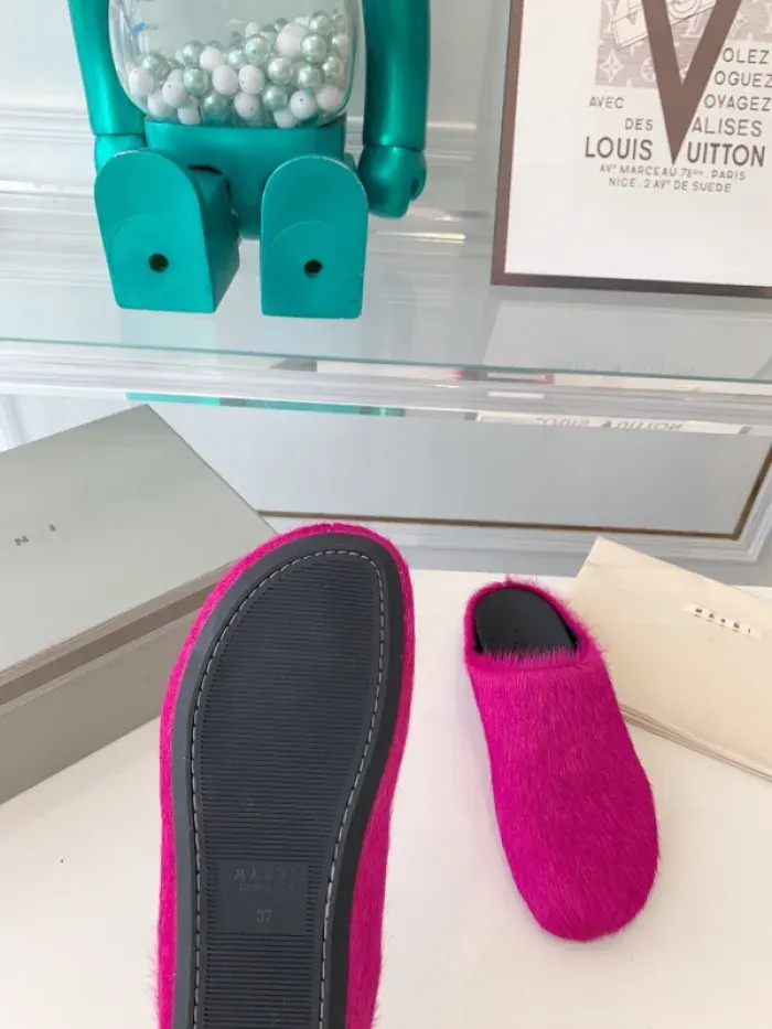 Marni Sandal, alternate view