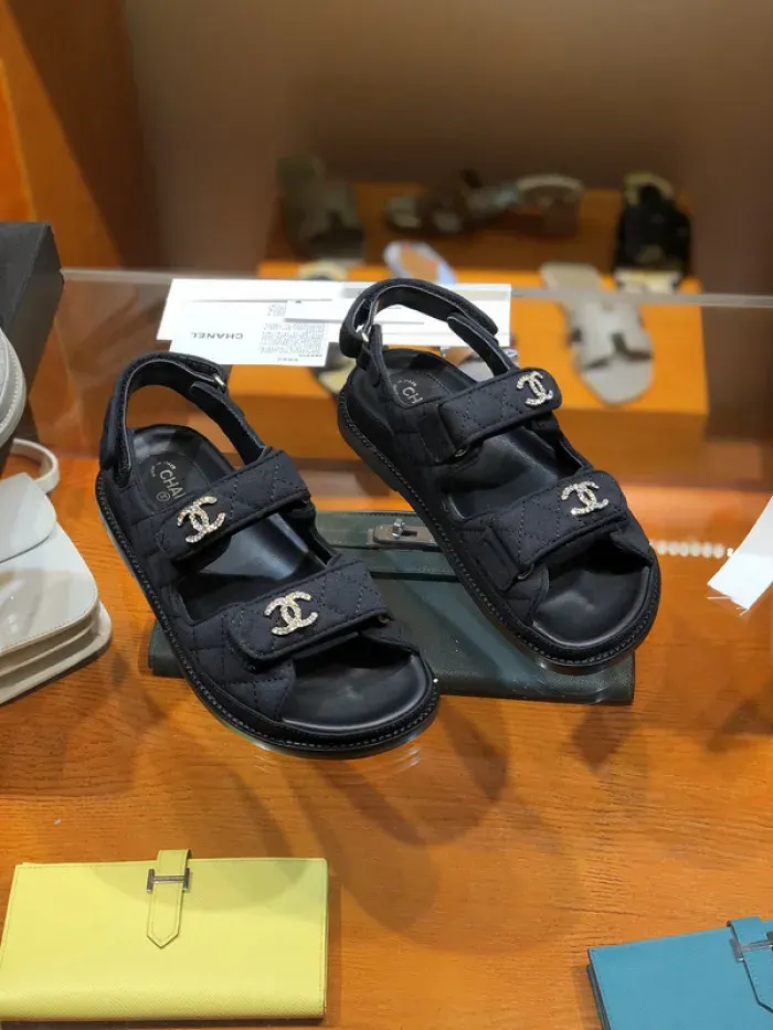 Cn Sandal