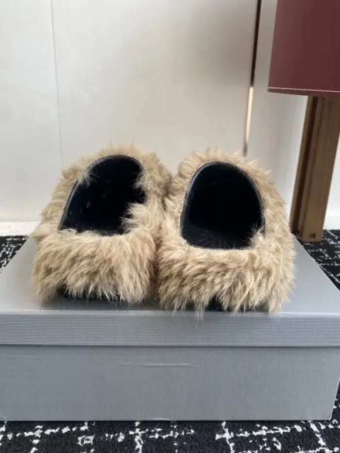 Bl Sandal, alternate view