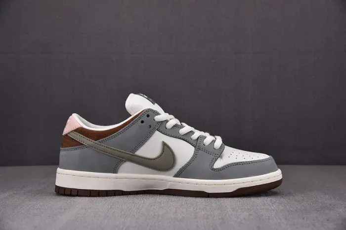 Yuto Horigome X Nike Sb Dunk Low Fq1180-001, alternate view