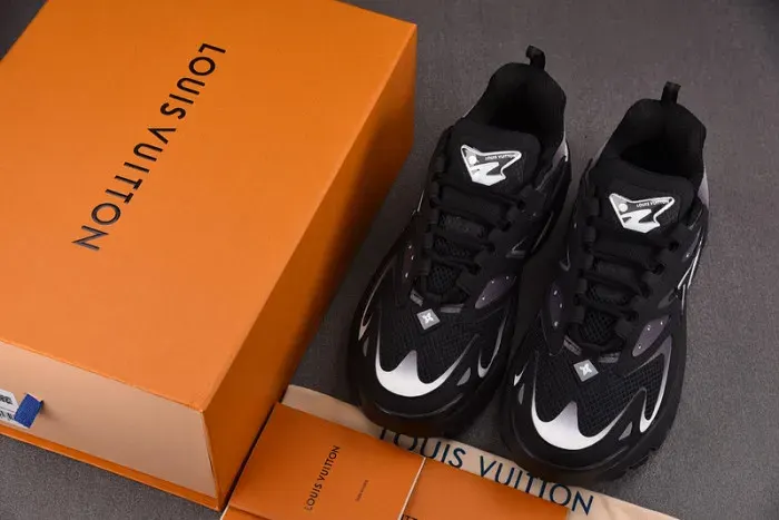 Louis Vuitton Sneaker