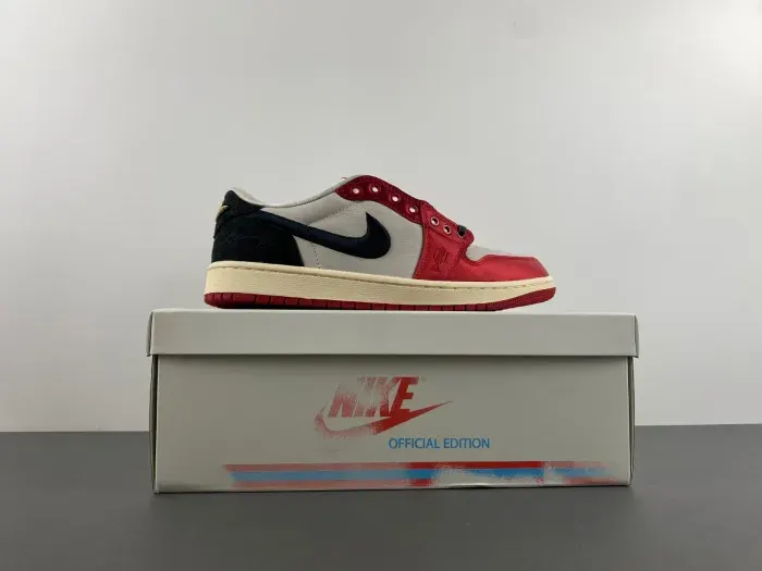 Air Jordan 1 Retro Low Og Trophy Room Away Fn0432-100, alternate view